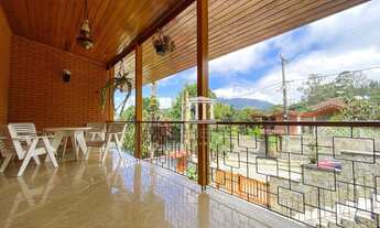 Imagem 2: Casa com 5 dormitórios à venda, 250 m² por R$ 980.000,00 - Iucas - Teresópolis/RJ