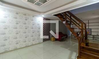 Imagem 2: Casa para Aluguel - Jardim Lourdes, 2 Quartos, 200 m2