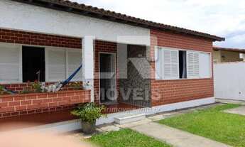 Imagem: Casa independente com 2 quartos em rua asfaltada