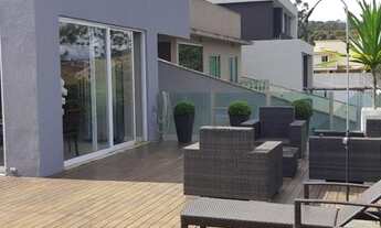 Imagem 4: Casa à venda tem 300 metros quadrados com 4 quartos