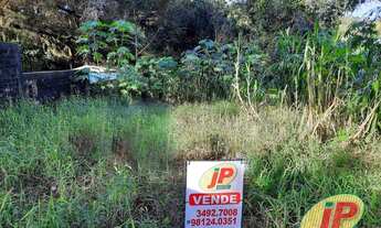 Imagem 2: Terreno em rua tranquila
