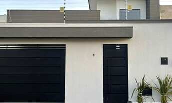 Imagem: Linda Casa de Alto padrão Flor do cerrado