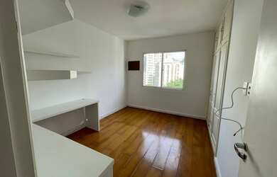 Imagem 3: Apartamento para venda tem 117 metros quadrados com 3 quartos em Leblon - Rio de Janeiro