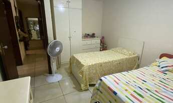 Imagem 7: Casa sobrado padrão - Setor Marista