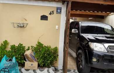 Imagem: Casa para venda tem 3 quartos em Balneário