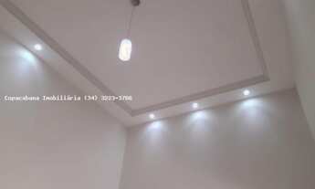 Imagem 6: Casa para Venda em Uberlândia, Jardim América II, 3 dormitórios, 1 suíte, 2 banheiros, 2 v