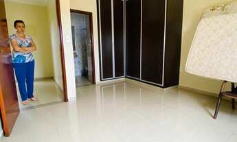 Imagem 3: Sobrado de 3 quartos (1 suíte+closet), garagem cobertas; ST Faiçalville