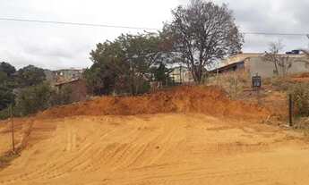 Imagem: Lote de 360m, em Esmeraldas