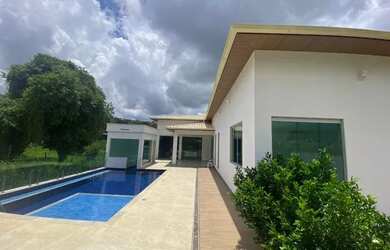 Imagem 2: Casa de Condomínio com 4 dormitórios para alugar em Esmeraldas