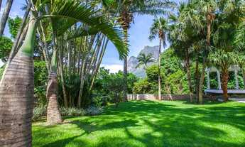 Imagem 4: Casa Cinematográfica com Vista para Gávea Golf Club e Pedra da Gávea