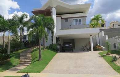 Imagem 2: Casa de condomínio sobrado para aluguel e venda tem 360 metros quadrados com 4 quartos