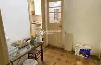 Imagem 5: PORTO ALEGRE - Casa Padrão - Medianeira