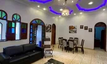 Imagem 2: Excelente imóvel com 7 Quartos, sendo 5 suítes, piscina e salão de eventos no Colônia Terr