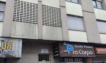 Imagem 1: Apartamento para aluguel possui 52 metros quadrados com 1 quarto em Petrópolis - Porto Ale