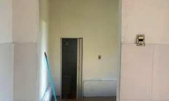 Imagem 5: ALUGA-SE QUARTO, COZINHA E BANHEIRO, NÃO TEM GARAGEM, AMBIENTE FAMILIAR E LOCAL FECHADO E