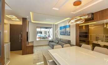 Imagem 3: Sobrado 3 dormitórios com móveis planejados em Condomínio Fechado no Guabirotuba