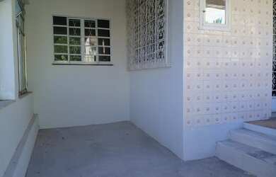 Imagem 3: Ótima com Quintal !