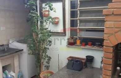 Imagem 7: Sobrado em vila fechada na Água Fia