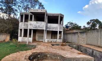 Imagem: Casa no Bairro de Agua limpa, em frente
