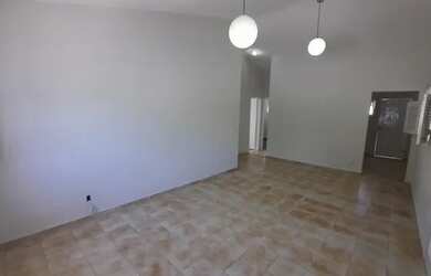 Imagem 4: Casa no Brisamar 03 Quartos sendo 01 Suíte + DCE Excelente Localização