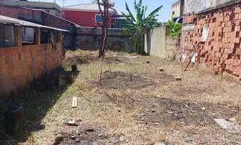 Imagem 3: Casa com terreno grande