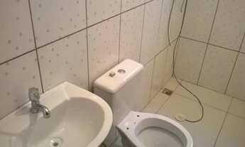 Imagem 2: Casa quarto e cozinha / Kitnet