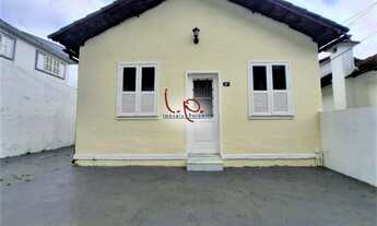 Imagem 2: Ótima Casa Linear na Castelânea, Toda Reformada, 3 Qts (1 suíte), Local Seguro, Aceita Fin