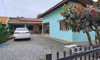 Imagem 3: Venha viver mais e melhor! Casa de alvenaria no Centro em Balneário Barra do Sul!!!