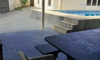 Imagem 6: Casa Grande com piscina perto da praia