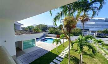 Imagem 2: CASA COM 900M² PARA VENDA R$ 9.900.000 OU LOCAÇÃO NO CONDOMINIO SANTA MONICA JARDINS NA BA