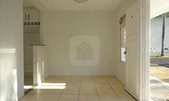 Imagem 4: Casa no condomínio Village Le Premier para venda