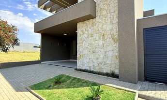 Imagem 2: CASA COND DAMHA FIT Características do imóvel: Área total do terreno: 225 m² Área constr