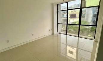 Imagem 2: Duas salas Comerciais, quadra da praia, Barra da Tijuca