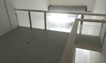 Imagem 5: Prédio 6 salas reversíveis e 3 lojas comerciais .Av. Juracy Magalhães 50