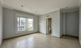 Imagem 3: Casa Sobrado no Bairro Moinhos de Vento com 3 dormitórios, suíte, closet, suíte americana