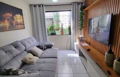 Imagem 3: Apartamento reformado com 2 quartos no Ed. Elpidio Calado Olinda