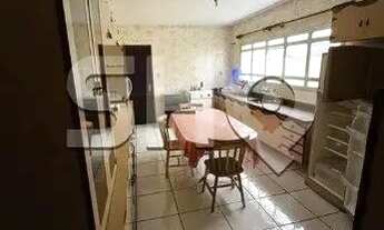 Imagem 7: Casa a Venda com 3 dormitórios, 4 Banheiros 2 Suítes e 4 Vagas