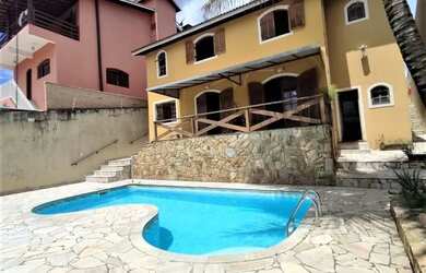 Imagem: Casa à venda em Bairro Nobre em Avenida