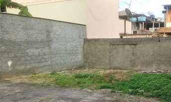 Imagem 5: Casa para Venda em Juiz de Fora, Santa Terezinha, 3 dormitórios, 1 suíte, 2 banheiros, 18