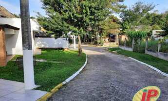 Imagem 4: Terreno em rua tranquila