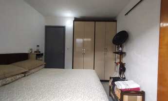 Imagem 5: QNJ 46 Toda na Laje - 3 Qtos - Suíte + Casa de Fundos c/ 2 Quartos