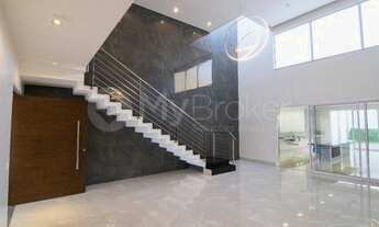 Imagem 2: Sobrado de 4 suítes à venda no Setor Faiçalville