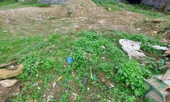 Imagem 7: Terreno plano à venda a poucos metros da Praia da Enseada com 1.639 m² de área de terreno