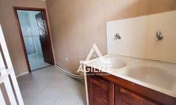 Imagem 3: Casa à venda por R$ 495.000,00 - Granja dos Cavaleiros - Macaé/RJ