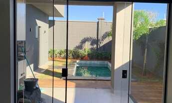 Imagem 3: Vendo casa de 3 suítes em condomínio com lazer completo