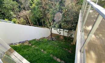 Imagem 3: Casa de condomínio para venda possui 428 metros quadrados com 4 quartos