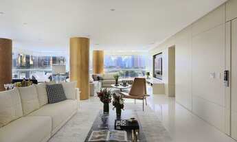 Imagem 2: Stratos Itaim)Apartamento de 246m² com 4 Suítes + 4 Vagas + Depósito Privativo - no Itaim