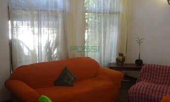 Imagem 3: Casa térrea com 2 dormitórios (suíte),copa cozinha, sala conj, 2 vgs, edícula c/salão,dp.e