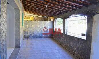 Imagem 3: Casa com 3 Quartos, Sala, Cozinha, 3 Banheiros, Piscina, Quintal, Churrasqueira e Garagem