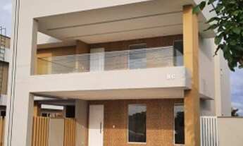 Imagem 7: Casa de condomínio para venda possui 351 metros quadrados com 4 quartos